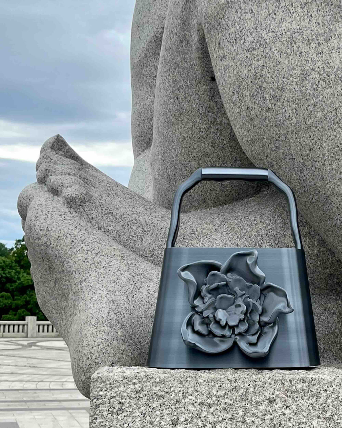 BLOOM Graphite