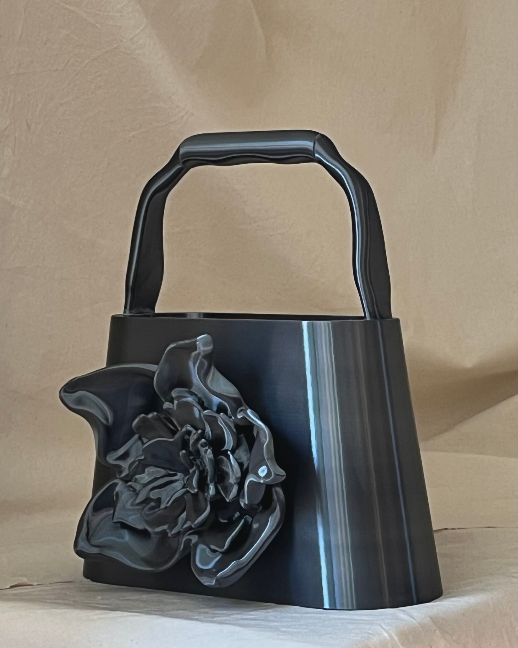 PZAEZ STUDIO BLOOM Graphite sculptural 3D-printed handbag with flower form