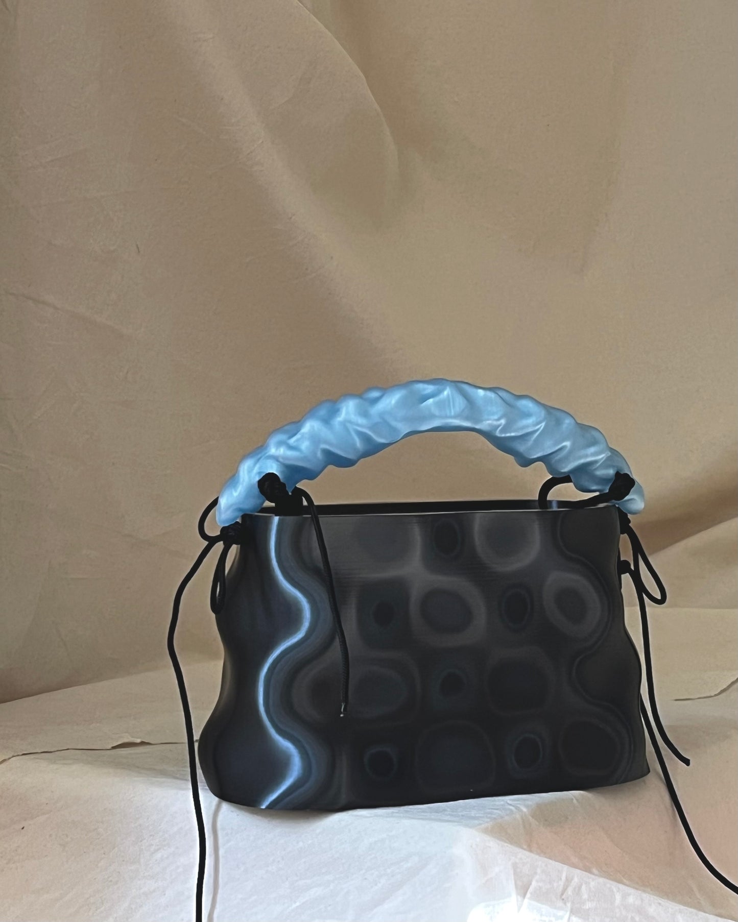 PZAEZ STUDIO LIQUID sculptural 3D-printed handbag with reflective surface