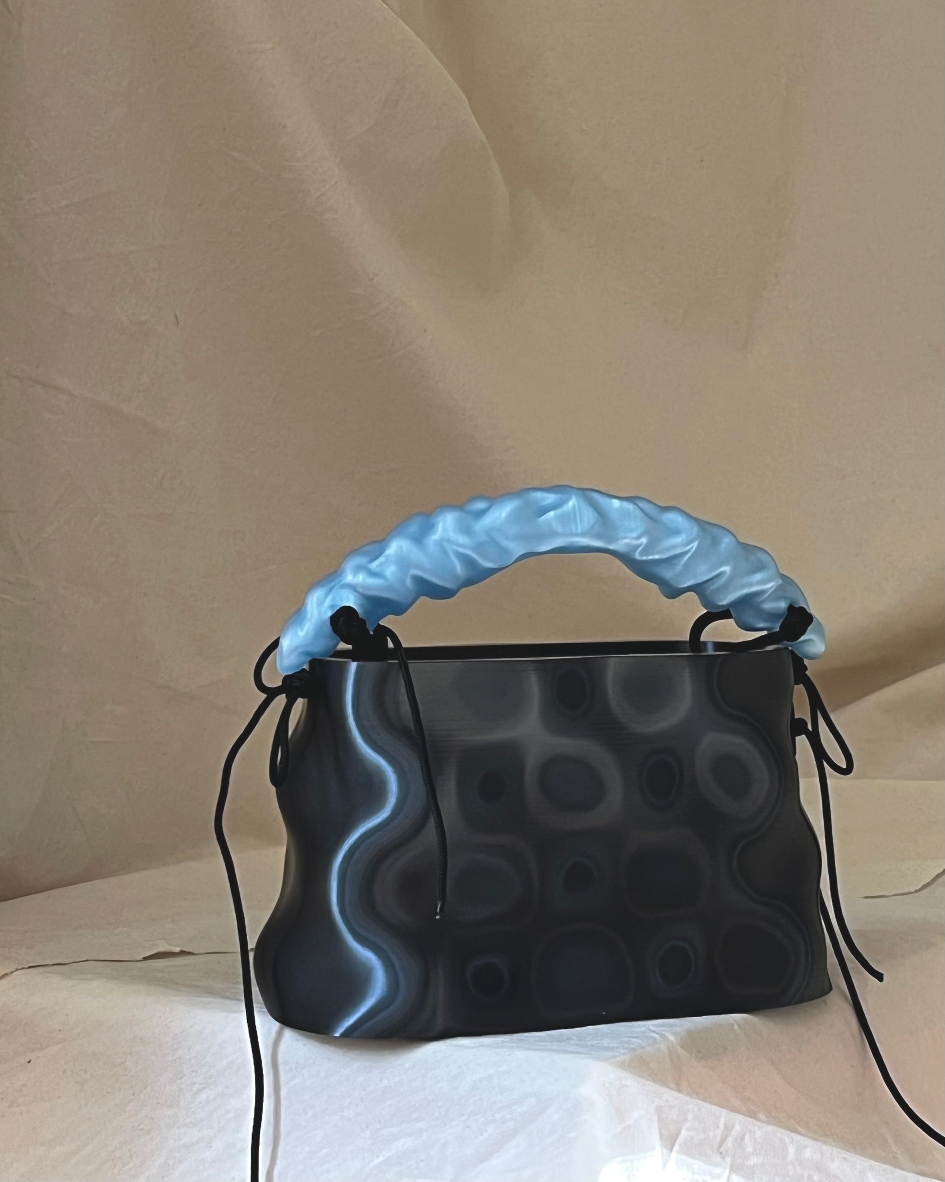 PZAEZ STUDIO LIQUID sculptural 3D-printed handbag with reflective surface