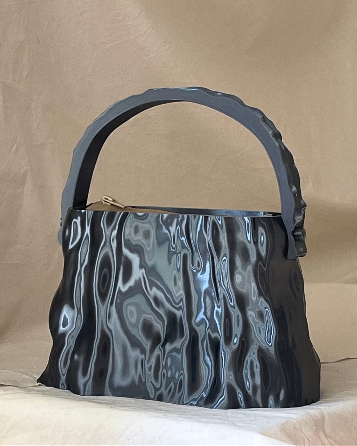 PZAEZ STUDIO WAX Graphite sculptural 3D-printed handbag